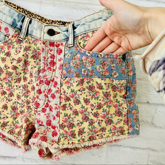 Farm Rio Floral Denim Shorts - Picture 3 of 13